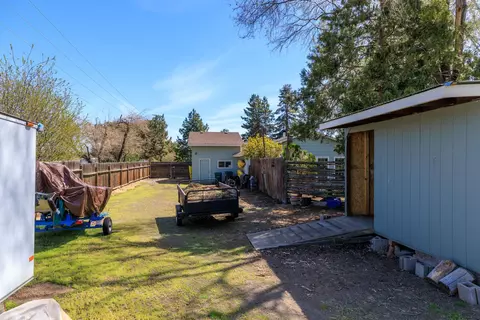62995 Clyde Ln, Bend, OR 97701 photo 42