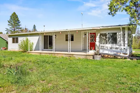 7555 Redwood Hwy, Grants Pass, OR 97527