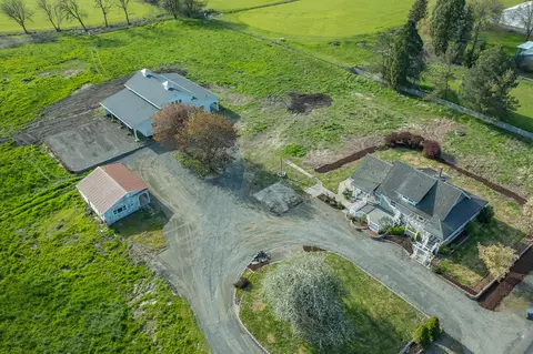 38588 Goar Rd, Scio, OR 97374