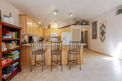 Kitchen - 17119 Norwalk Rd, Bend, OR 97707 photo 1 of 4