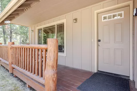 Exterior - 17119 Norwalk Rd, Bend, OR 97707 photo 3 of 7