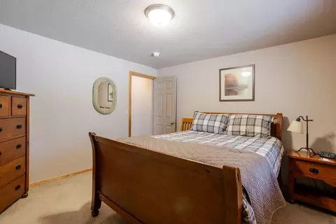 Bedroom - 17119 Norwalk Rd, Bend, OR 97707 photo 4 of 7
