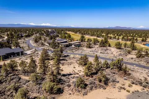 22965 Ghost Tree Ln #LOT 335, Bend, OR 97701 photo 9