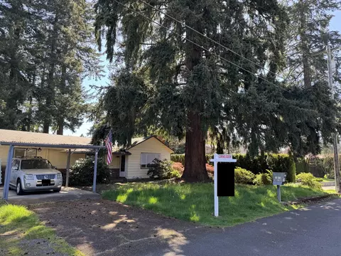 2075 Ostman Rd, West Linn, OR 97068
