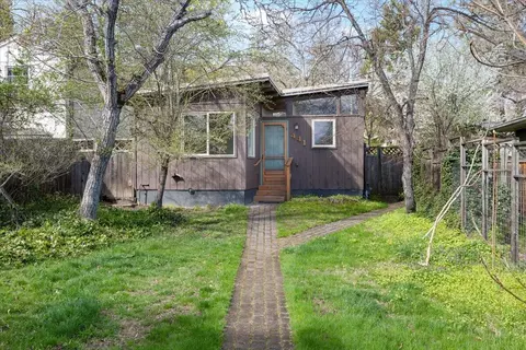 441 Beach St, Ashland, OR 97520