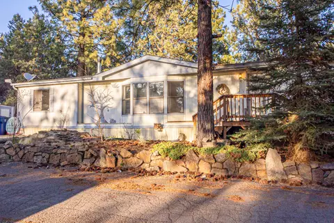 60901 Brosterhous Rd #748, Bend, OR 97702