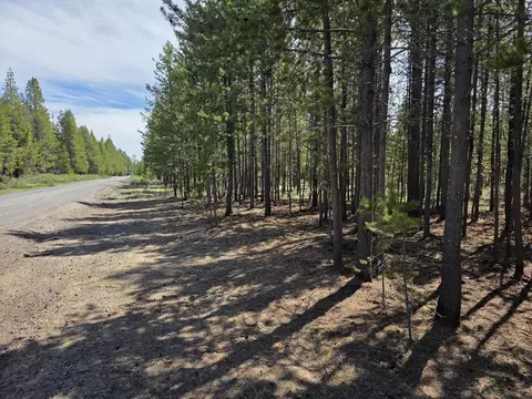 17109 Elsinore Rd, Bend, OR 97707 photo 2