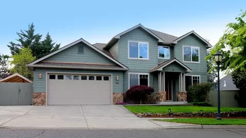 417 Stanford Ave, Medford, OR 97504