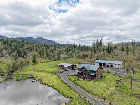 9500 Butte Falls Hwy, Eagle Point, OR 97524