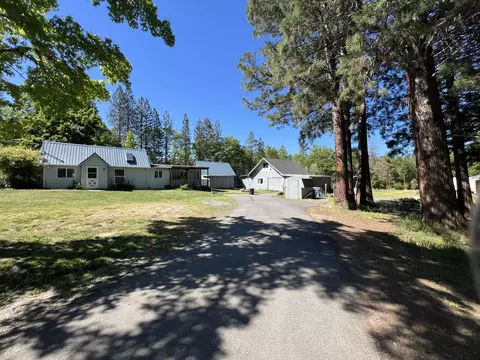 2970 Elk Ln, Grants Pass, OR 97527