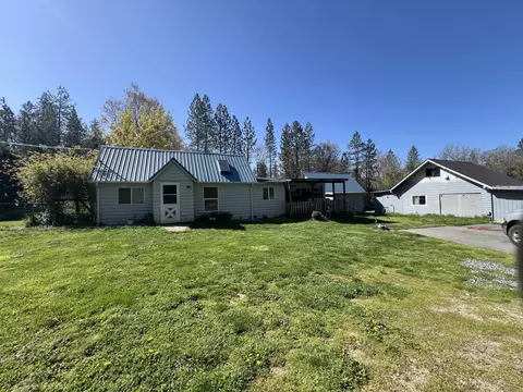 2970 Elk Ln, Grants Pass, OR 97527