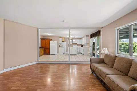 633 Libby St, Central Point, OR 97502 photo 9
