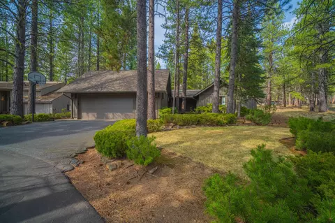 57406 Little Ct, Sunriver, OR 97707