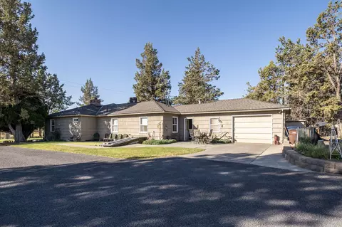 775 NW 35th St, Redmond, OR 97756