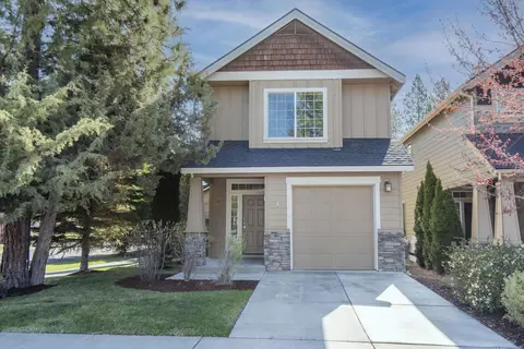 61282 Huckleberry Pl, Bend, OR 97702