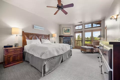Bedroom - 23055 Nicklaus Dr UNIT 501 A/B, Bend, OR 97701 photo 1 of 6