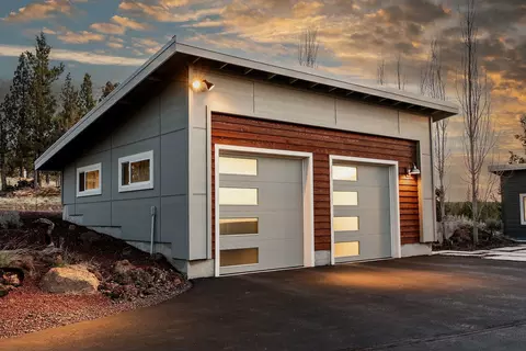 Exterior - 21850 Butte Ranch Rd, Bend, OR 97702 photo 7 of 16