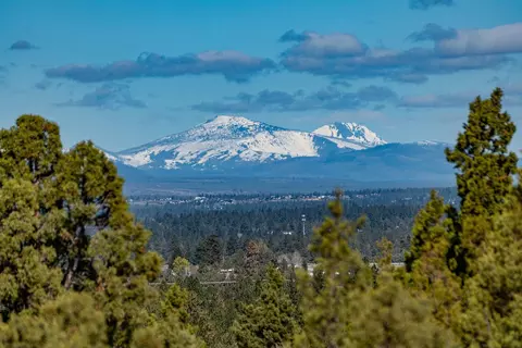 View/Area - 21850 Butte Ranch Rd, Bend, OR 97702 photo 2 of 9