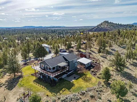 View/Area - 21850 Butte Ranch Rd, Bend, OR 97702 photo 5 of 9