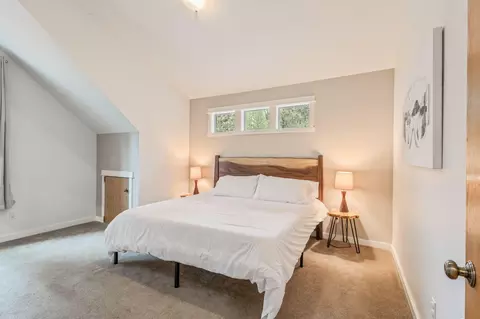 Bedroom - 17046 Cooper Dr, Bend, OR 97707 photo 6 of 6