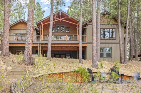 Exterior - 17046 Cooper Dr, Bend, OR 97707 photo 3 of 7