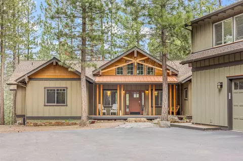 17046 Cooper Dr, Bend, OR 97707
