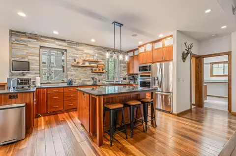 Kitchen - 17046 Cooper Dr, Bend, OR 97707 photo 1 of 7