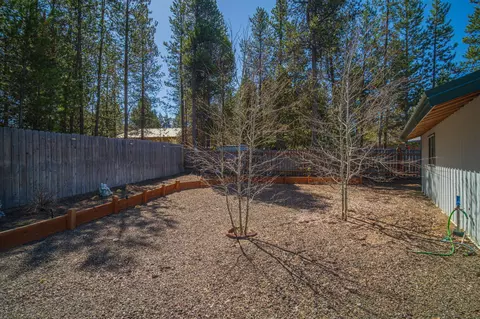 Exterior - 53356 Deep Woods Rd, La Pine, OR 97739 photo 20 of 30