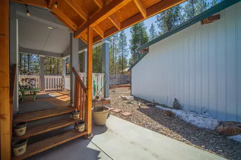 Exterior - 53356 Deep Woods Rd, La Pine, OR 97739 photo 10 of 30