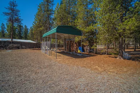 Exterior - 53356 Deep Woods Rd, La Pine, OR 97739 photo 27 of 30