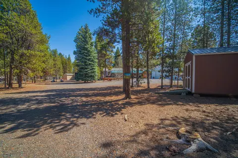 Exterior - 53356 Deep Woods Rd, La Pine, OR 97739 photo 18 of 30