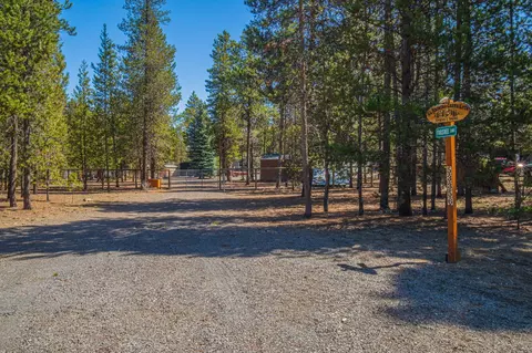 Exterior - 53356 Deep Woods Rd, La Pine, OR 97739 photo 14 of 30
