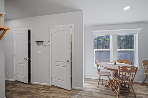 Entry Way - 53356 Deep Woods Rd, La Pine, OR 97739 photo 1 of 1