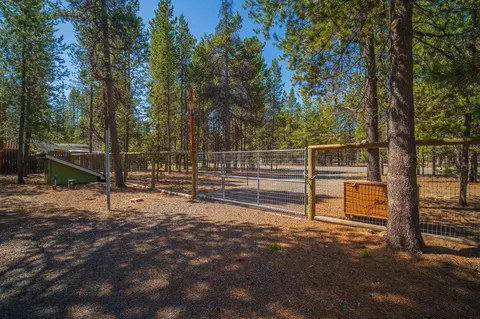 Exterior - 53356 Deep Woods Rd, La Pine, OR 97739 photo 17 of 30