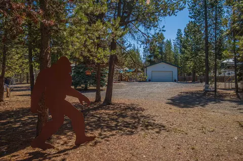 Exterior - 53356 Deep Woods Rd, La Pine, OR 97739 photo 30 of 30