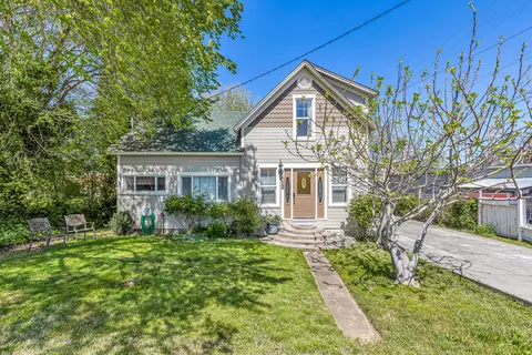 Exterior - 108 W 4th St, Phoenix, OR 97535 photo 11 of 12