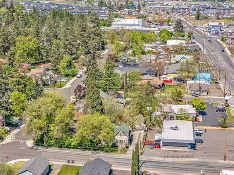 View/Area - 108 W 4th St, Phoenix, OR 97535 photo 5 of 5