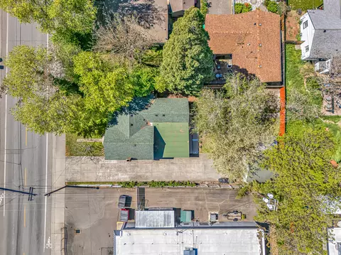 View/Area - 108 W 4th St, Phoenix, OR 97535 photo 4 of 5