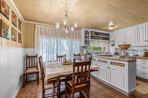 Dining - 108 W 4th St, Phoenix, OR 97535 photo 1 of 2