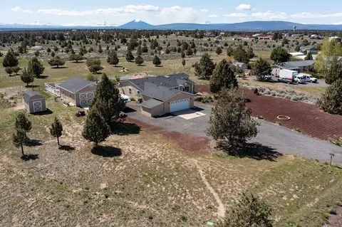 6577 SW Shad Rd, Terrebonne, OR 97760