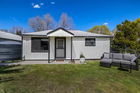 2241 SE Roadway Ln, Prineville, OR 97754