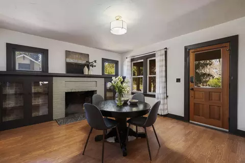 Dining - 355 NW Delaware Ave, Bend, OR 97703 photo 5 of 6