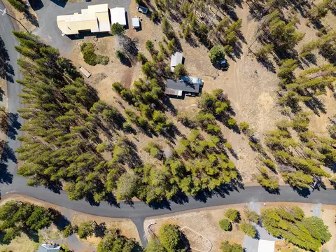 53094 Loop Dr, La Pine, OR 97739 photo 4