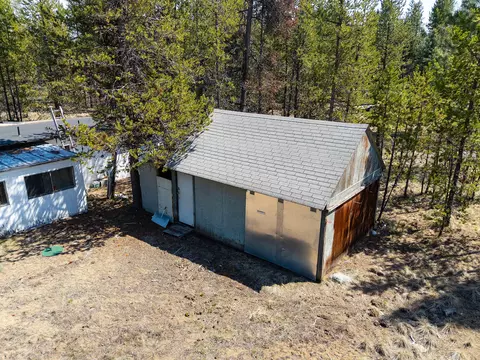 53094 Loop Dr, La Pine, OR 97739 photo 9