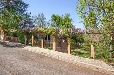 558 Holly St, Ashland, OR 97520