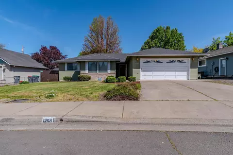 1258 Paulita Dr, Medford, OR 97504
