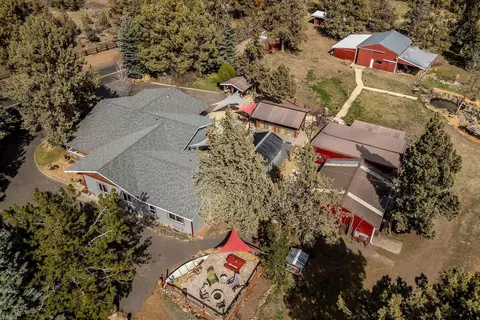 19189 Dayton Rd, Bend, OR 97703