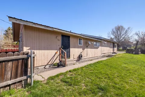 1429 Lakeview Ave, Klamath Falls, OR 97601