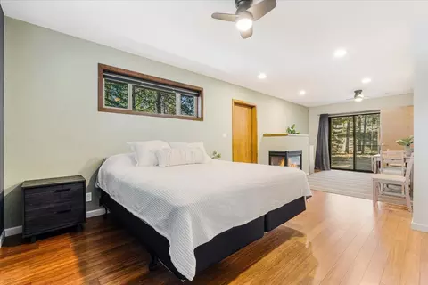 Bedroom - 57763 Yellow Rail Ln, Sunriver, OR 97707 photo 1 of 4