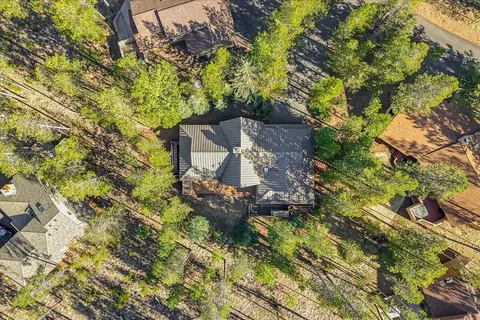 View/Area - 57763 Yellow Rail Ln, Sunriver, OR 97707 photo 1 of 4